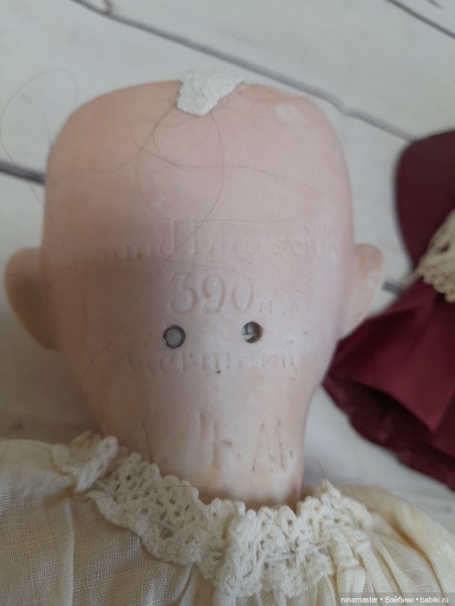 Антикварная кукла от Арманд Марсель