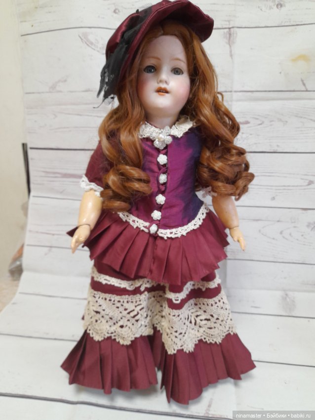 Антикварная кукла от Арманд Марсель