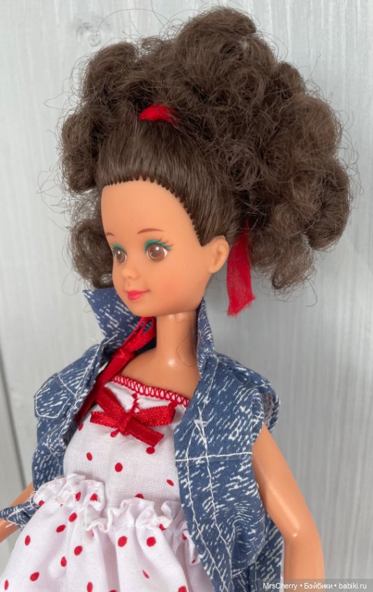 Teen time Courtney friend of Skipper/ Кортни