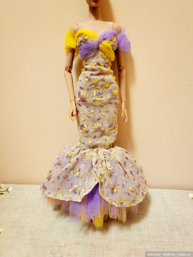 Красивые авторские платья для кукол формата 1/4 (фото 3)
