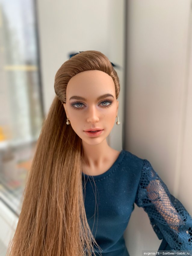 Шикарная девушка ООАК - голова Чудо-Женщины на теле Kissmela (фото 6)