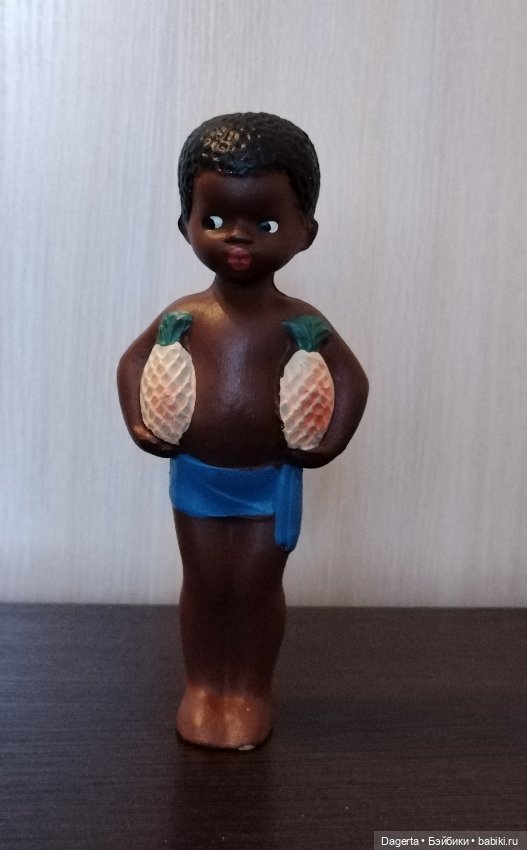 Игрушка СССР Мальчик с ананасами