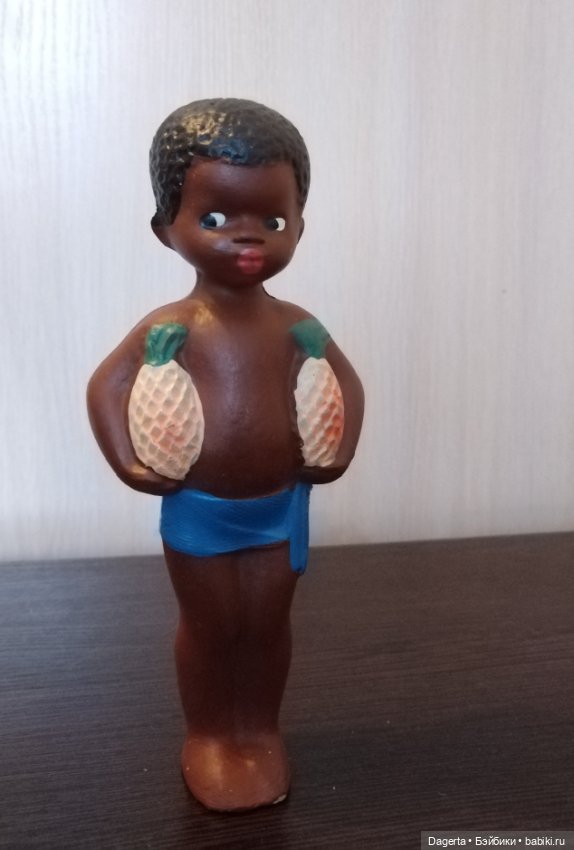 Игрушка СССР Мальчик с ананасами (фото 6)