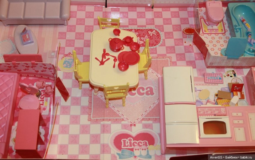 Винтажный дом Ликки компании Такара 2003 года