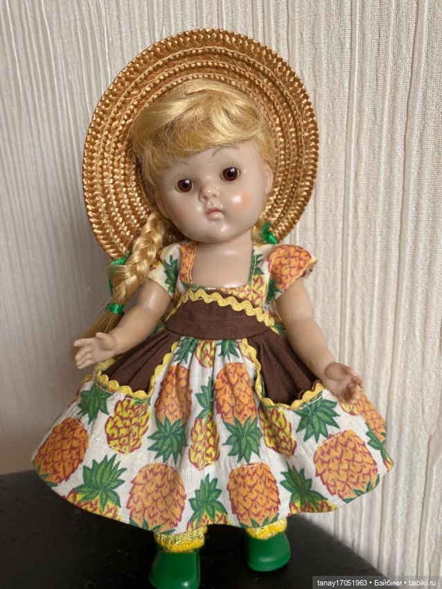Джинни GINNI Voque Doll, "Tiny Miss"