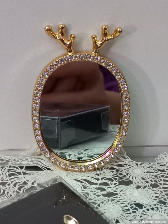 Зеркало в золоценой раме с инкрустацией (фото 5)