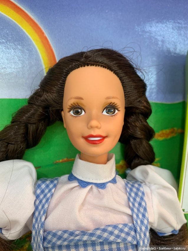 Игровая кукла - Hollywood Legends - Барби в роли Дороти из «Волшебникастраны Оз» купить в Шопике