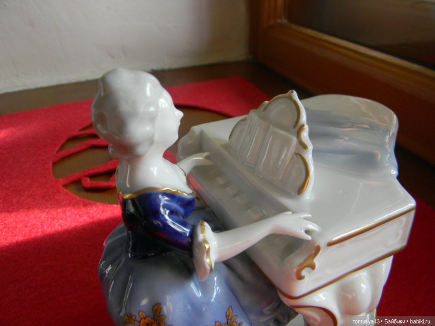Шикарная фарфоровая статуэтка Германия (фото 7)