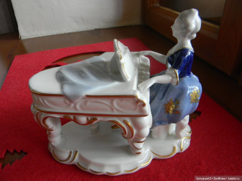 Шикарная фарфоровая статуэтка Германия (фото 3)