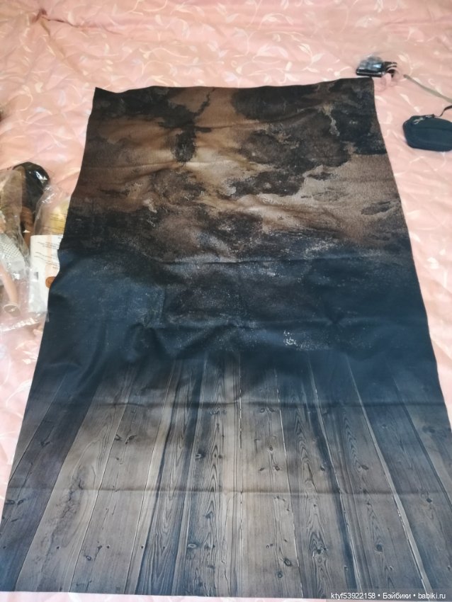 Фотофон от Кэролайн ruby red