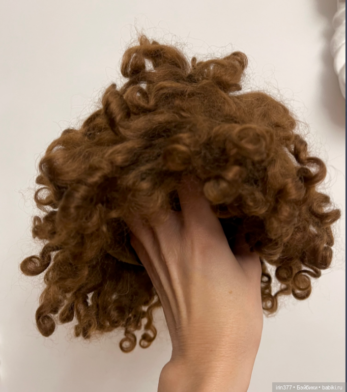 Парик натуральный мохер для антикварной или современной кукулы