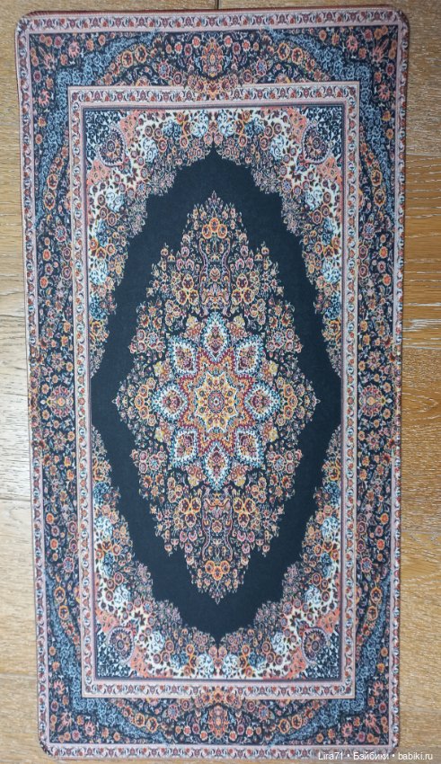 Ковер в коричнево-черных тонах (фото 2)