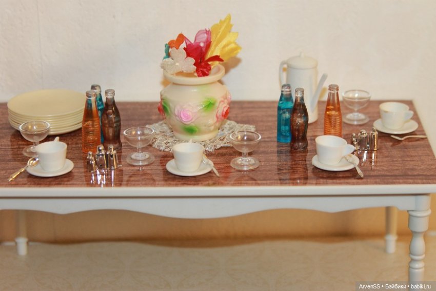 Раритетный набор столовой мебели для Ликки 2 поколения компании Такара (фото 7)