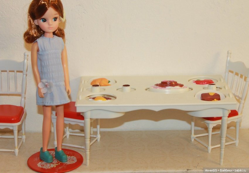 Раритетный набор столовой мебели для Ликки 2 поколения компании Такара (фото 10)