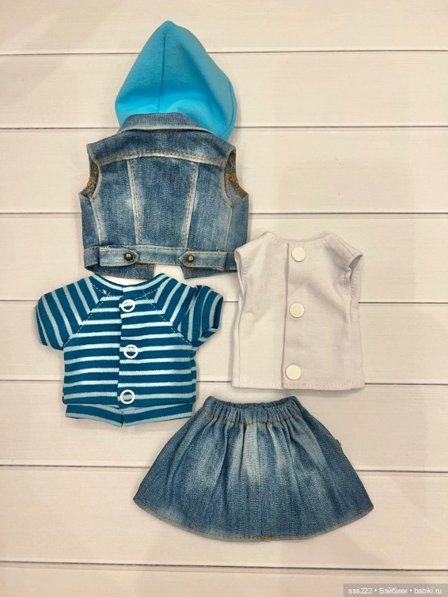 Аутфит джинсовый на кукол с юбкой (фото 3)