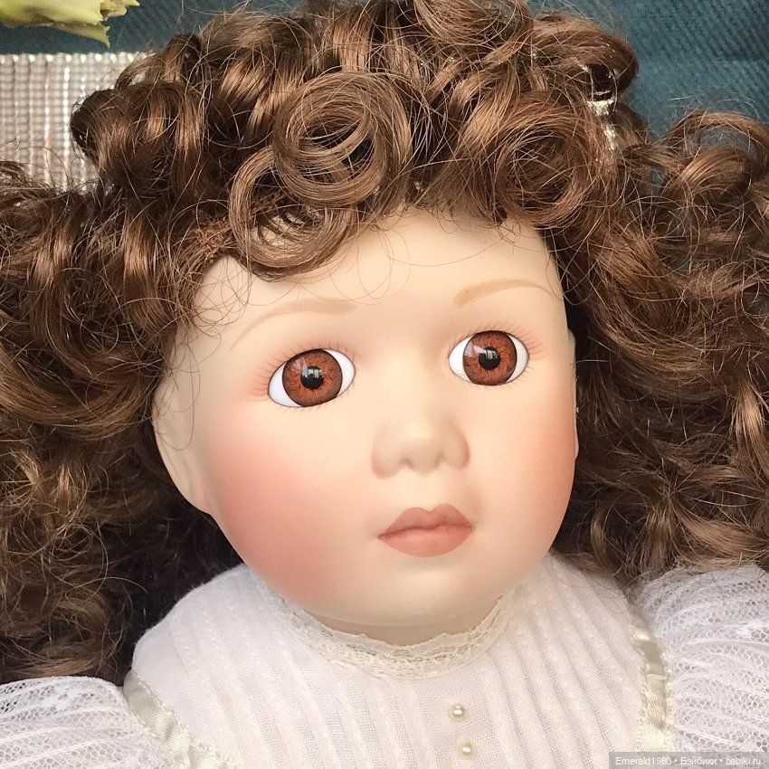 Коллекционная фарфоровая кукла B.Mullins (фото 2)