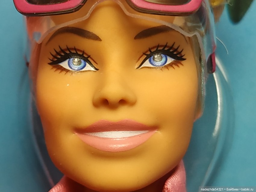 Барби по фильму "Барби" в розовом комбинезоне (фото 3)