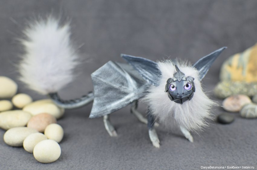 Серебристо-голубой дракон (фото 7)