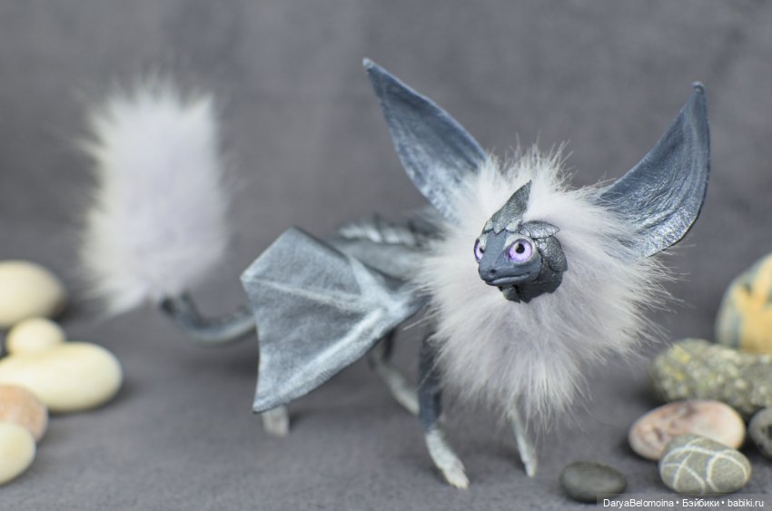 Серебристо-голубой дракон (фото 6)