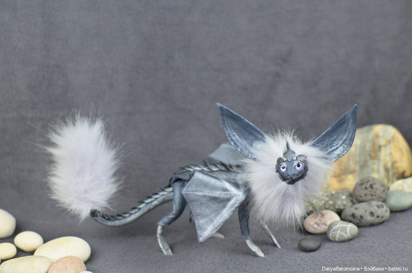 Серебристо-голубой дракон (фото 5)