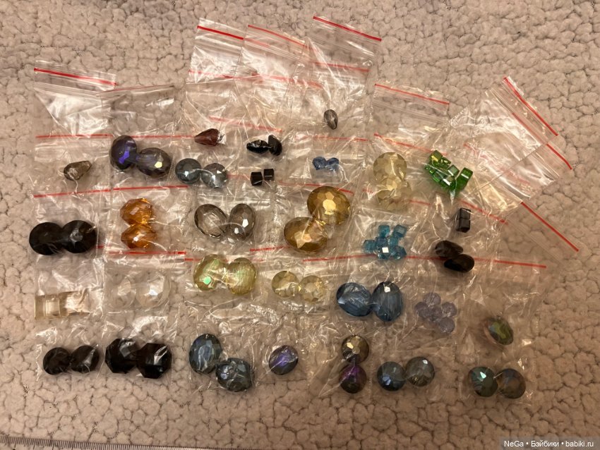 Куча крупных бусин Циркон для украшений куклам (фото 2)