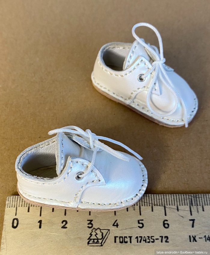 Ботиночки для кукол Дианы Эффнер 33 см (фото 3)