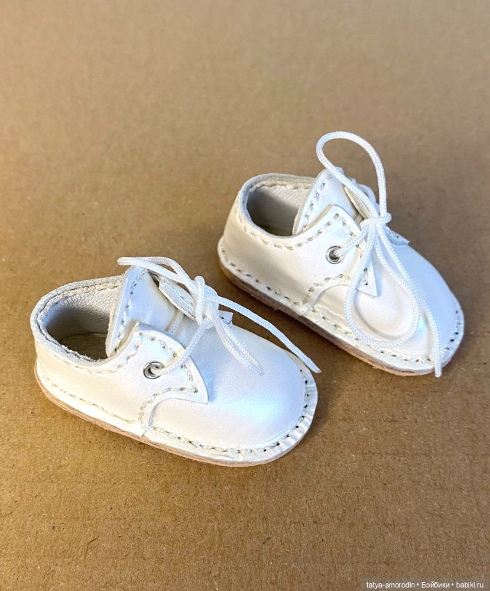 Ботиночки для кукол Дианы Эффнер 33 см (фото 2)