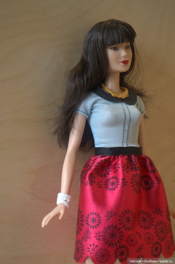 Barbi Fashionistas Doll 19 Ruby Red Floral - Original (фото 2)