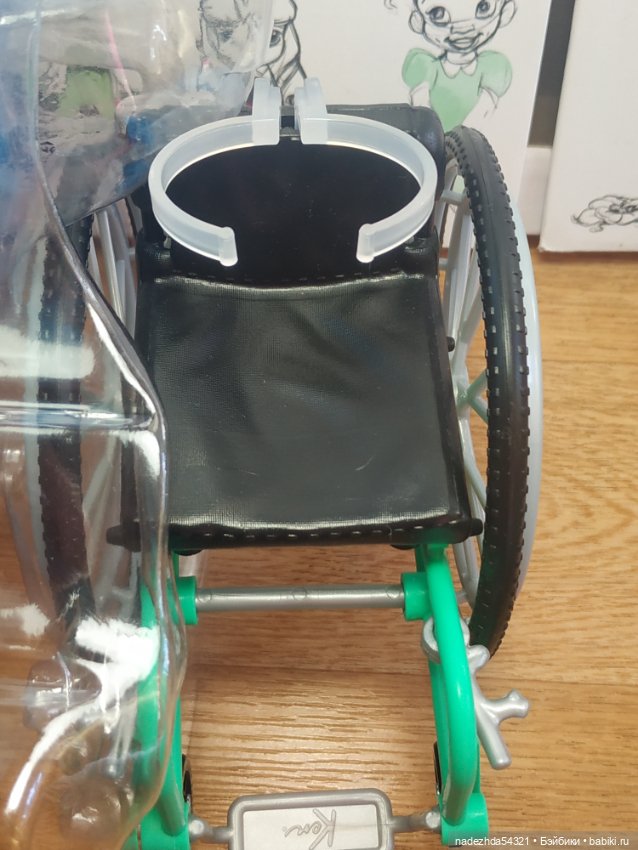 Инвалидное кресло Кена Фашионистас 167 (фото 3)