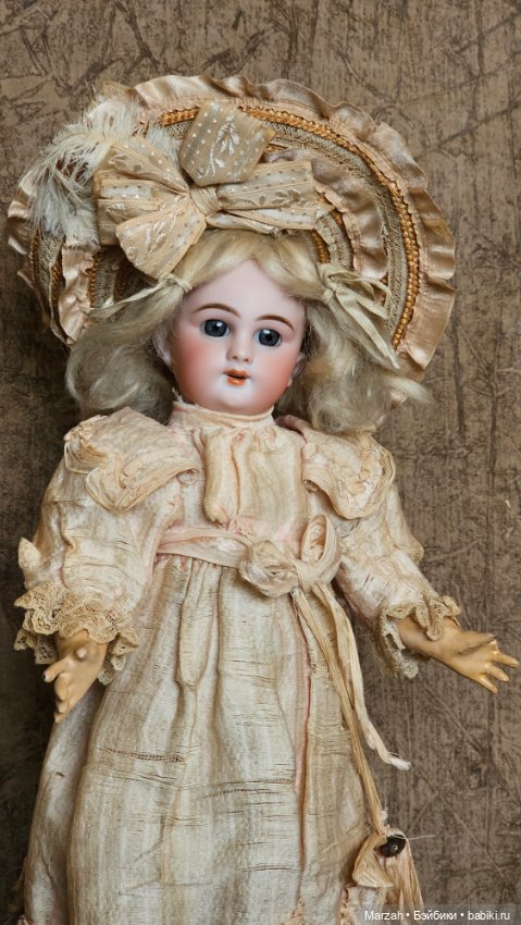 Антикварная француженка DEP редкого кабинетного размера