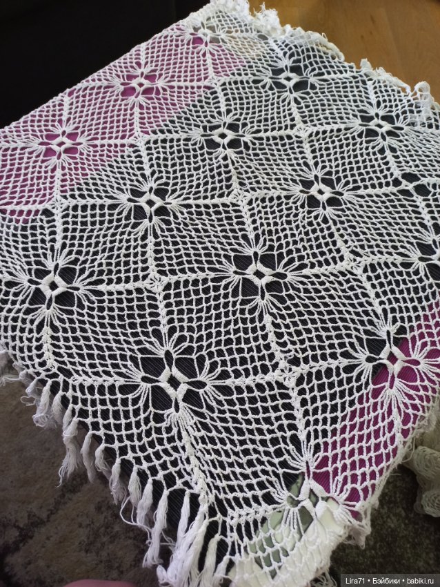 Салфетка квадратная 60 на 60 с кистями винтажная