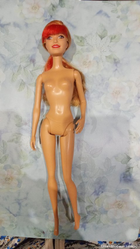 Барби Райна из "Барби и Рок'н'Роялс" (фото 3)