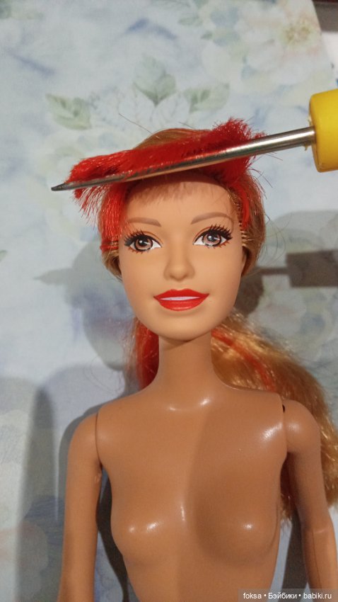 Барби Райна из "Барби и Рок'н'Роялс" (фото 2)