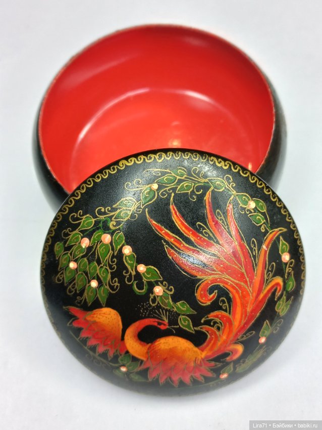 Шкатулочка винтажная лаковая из металла (фото 5)