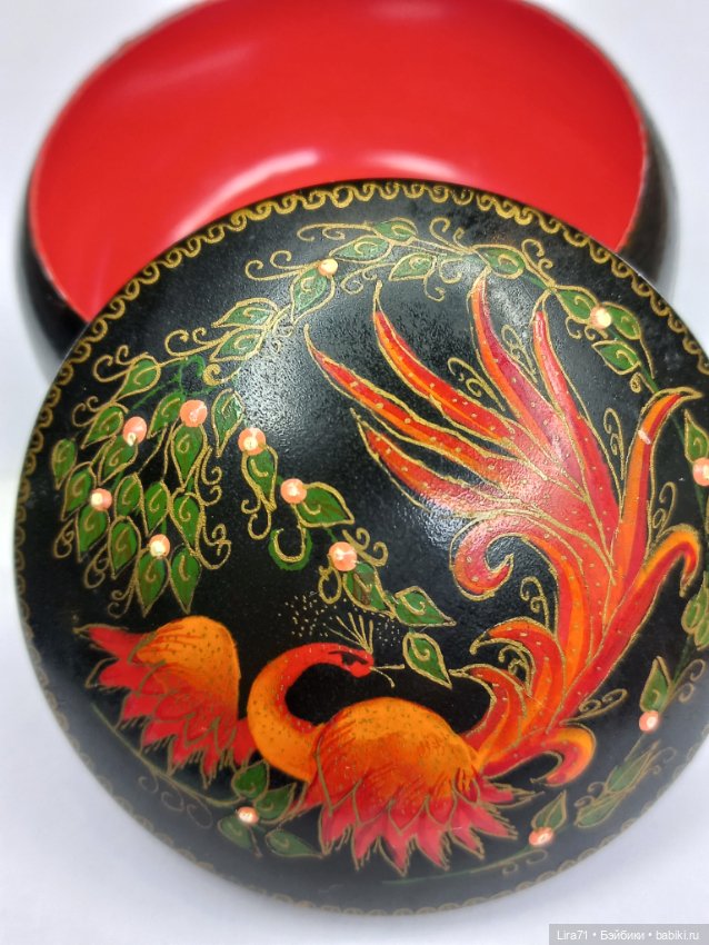 Шкатулочка винтажная лаковая из металла (фото 6)