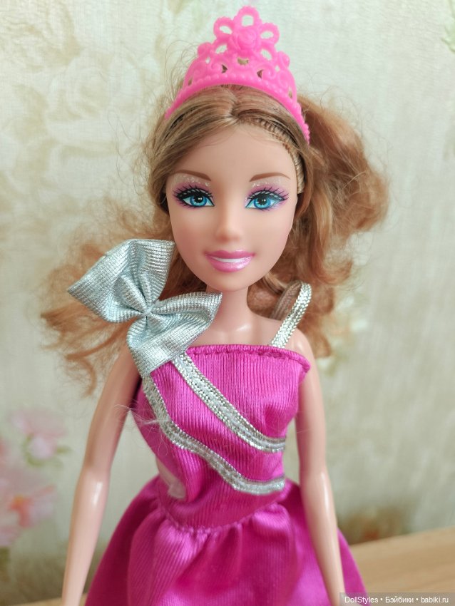 2008 Barbie Diamond Castle Princess Muse Doll Melody 1121285