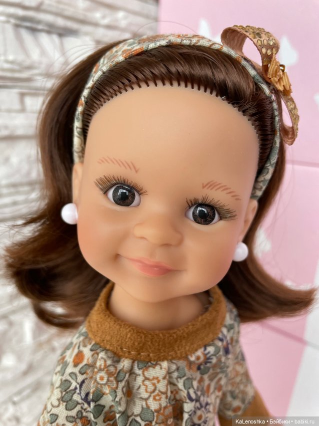 Клепа, Клео, Клеопатра с карими глазками, темными волосами на теле 17 года от Паола РейнаPaola Reina (фото 10)