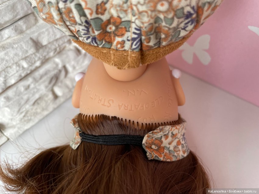 Клепа, Клео, Клеопатра с карими глазками, темными волосами на теле 17 года от Паола РейнаPaola Reina