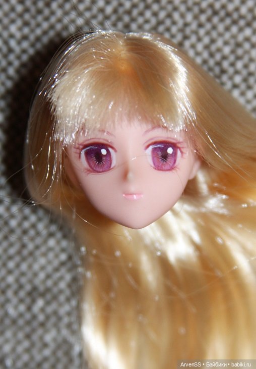Голова Volks со светлыми волосами и кастомным макияжем (фото 2)
