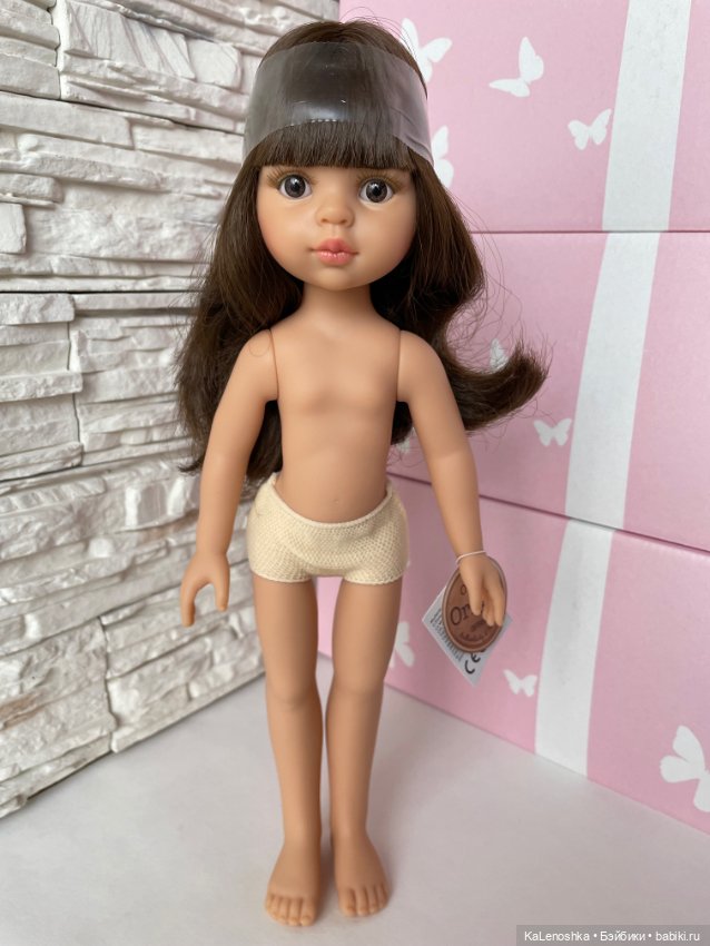 Кэрол с челкой шатенка, с карими глазами, Паола Рейна(Paola Reina), нюд