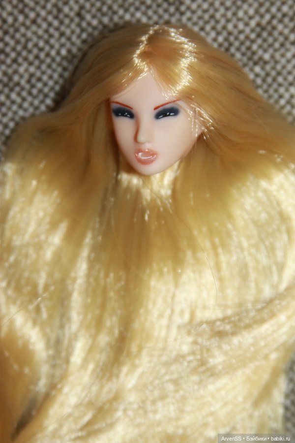 Авторская головка Love Drive с "хищным" макияжем (фото 5)