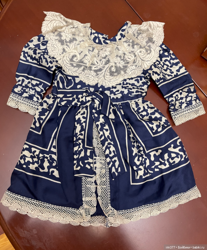 Шелковое платье для антикварной куклы (фото 3)