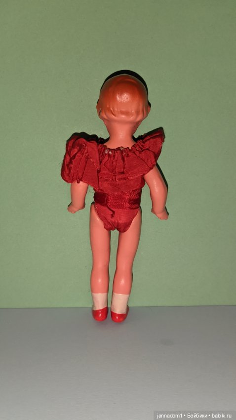 Очаровательная куколка-рельефка ECW-E. Christian Wittig, высота 16 см (фото 3)