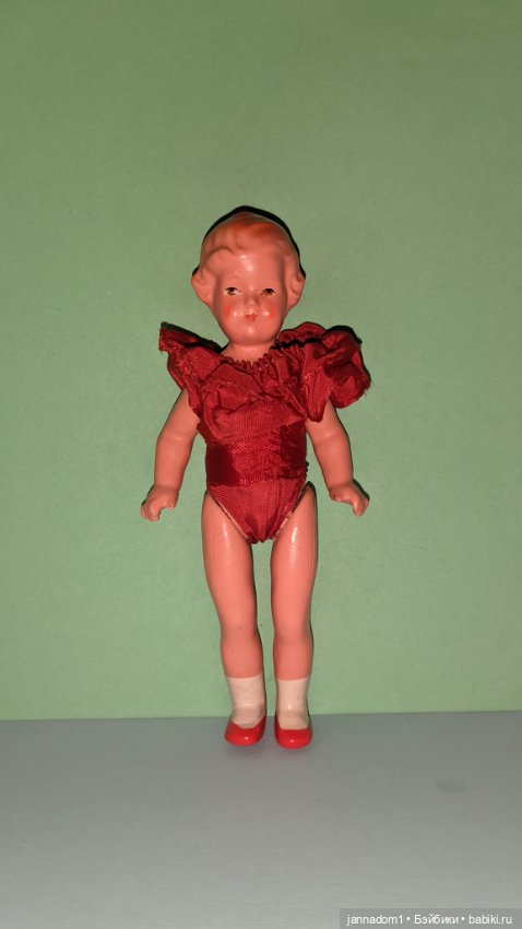 Очаровательная куколка-рельефка ECW-E. Christian Wittig, высота 16 см (фото 6)