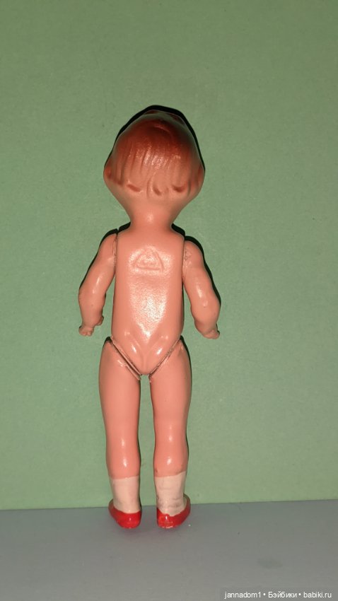 Очаровательная куколка-рельефка ECW-E. Christian Wittig, высота 14,5 см (фото 4)