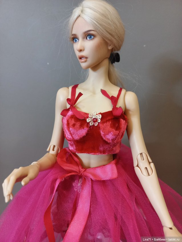 Будуарный аутфит на кукол 1/4