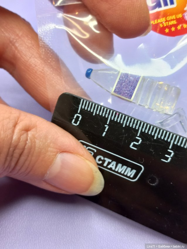 Бутылочка минералки со стаканчиком (фото 4)