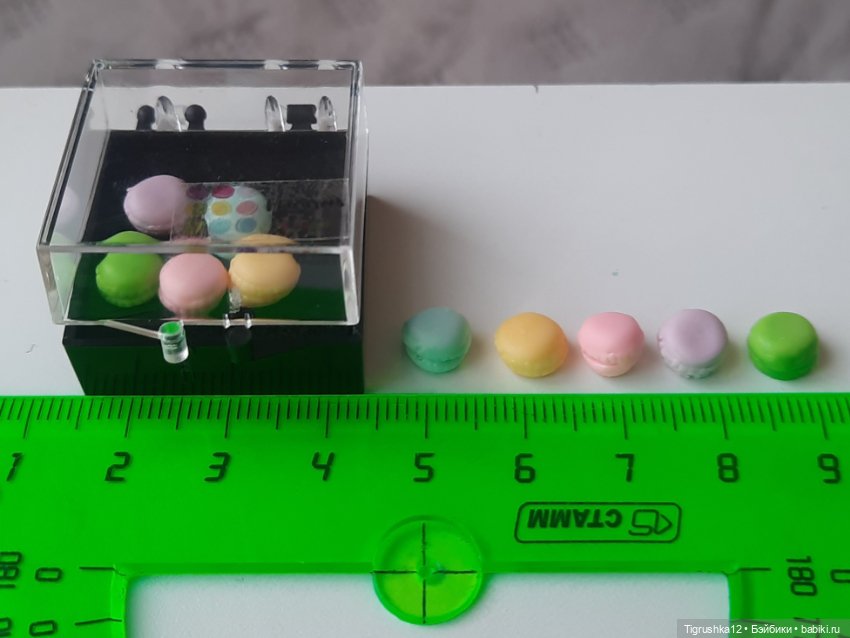 Набор пирожных макарон — Миниатюра для кукол (фото 3)