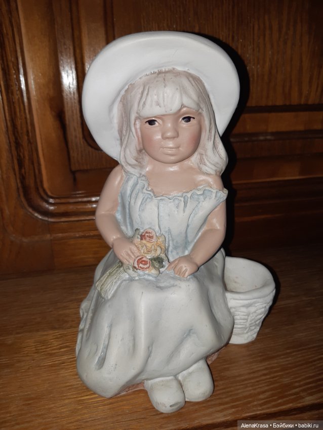 Девочка с цветами, Германия