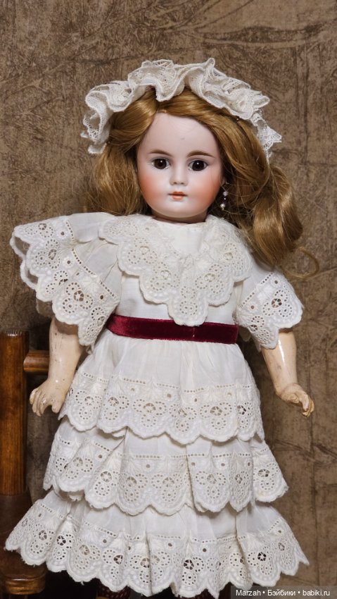 Ранняя антикварная малышка от Bahr&Proschild 224молд, закрытый рот